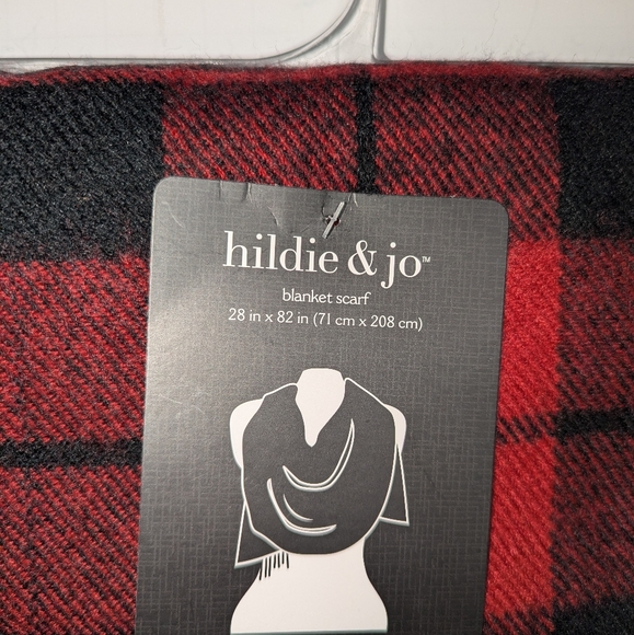 NWT Hildie & Jo Blanket Scarf, Red/Black Plaid - Picture 2 of 4